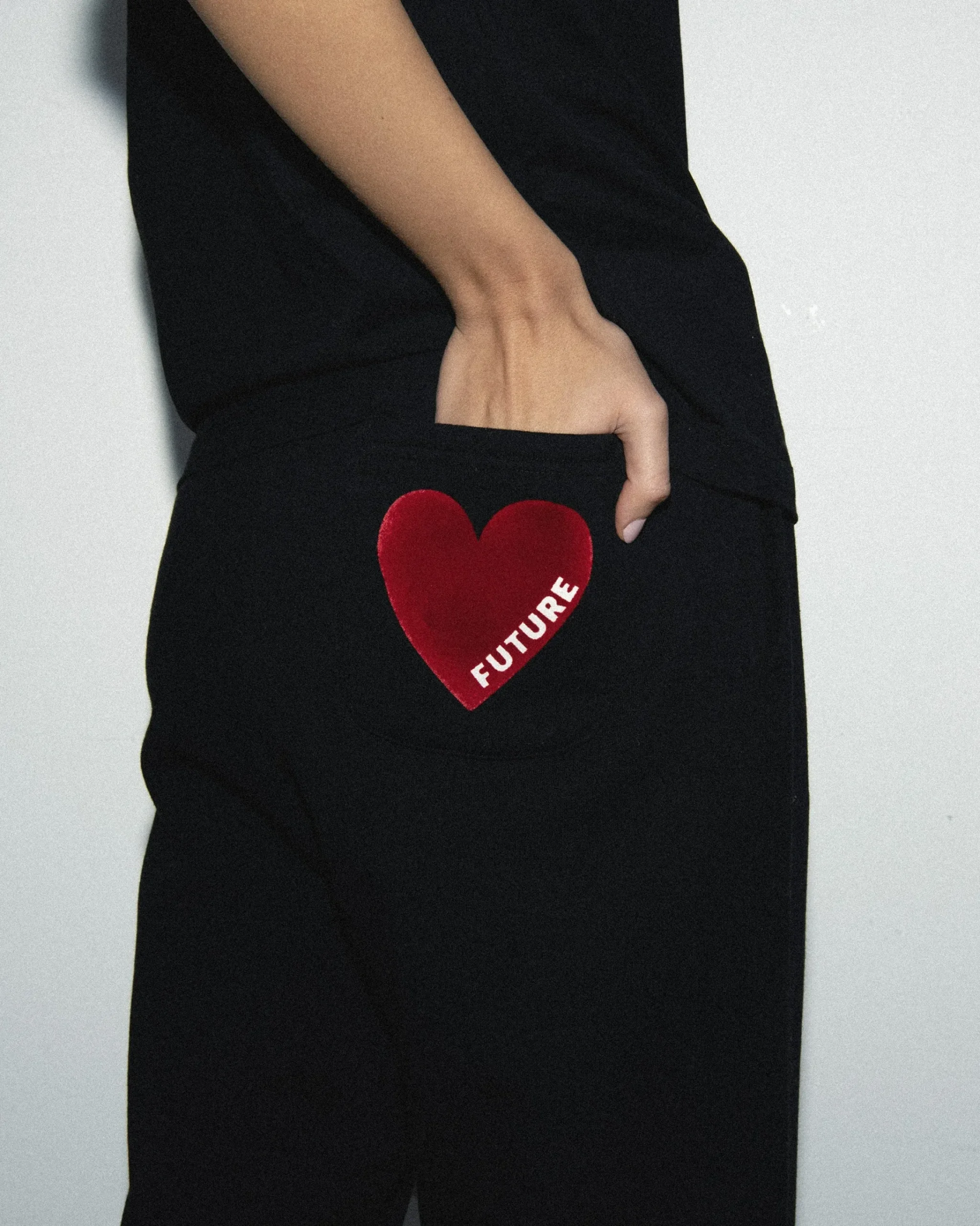 FROM FUTURE Joggers Dritti Cuore Nero New