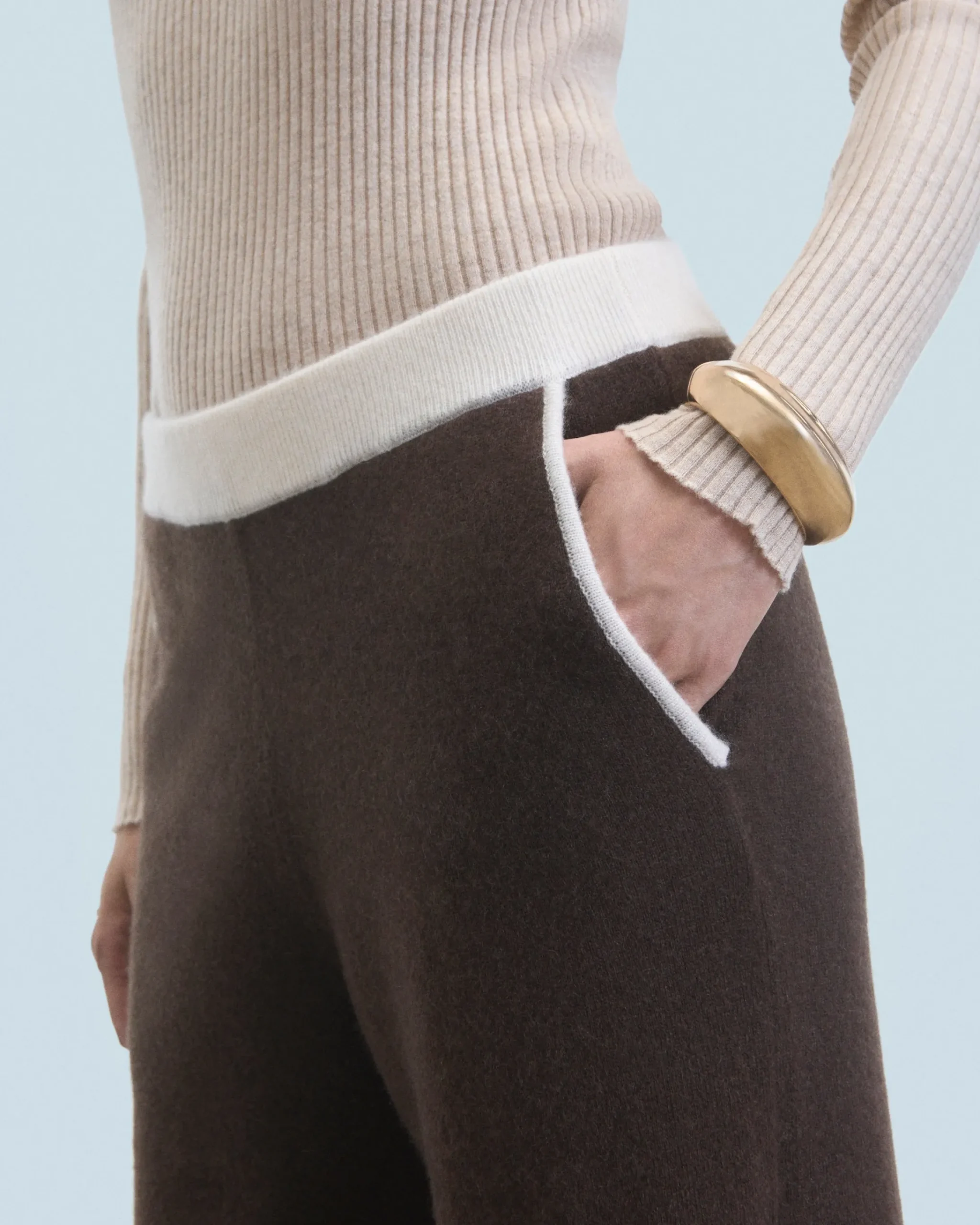 FROM FUTURE Joggers Larghi Bicolori Cioccolato Clearance