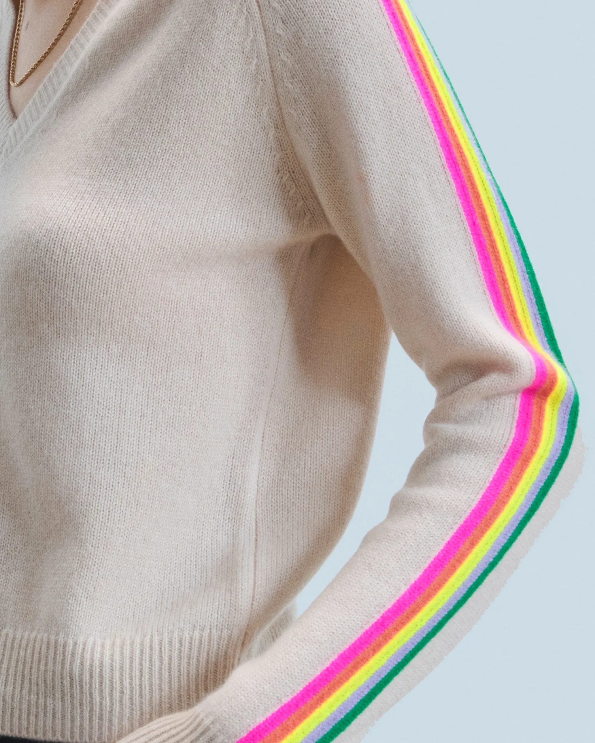 FROM FUTURE Maglione Scollo a V Maniche multicolori Nero Clearance