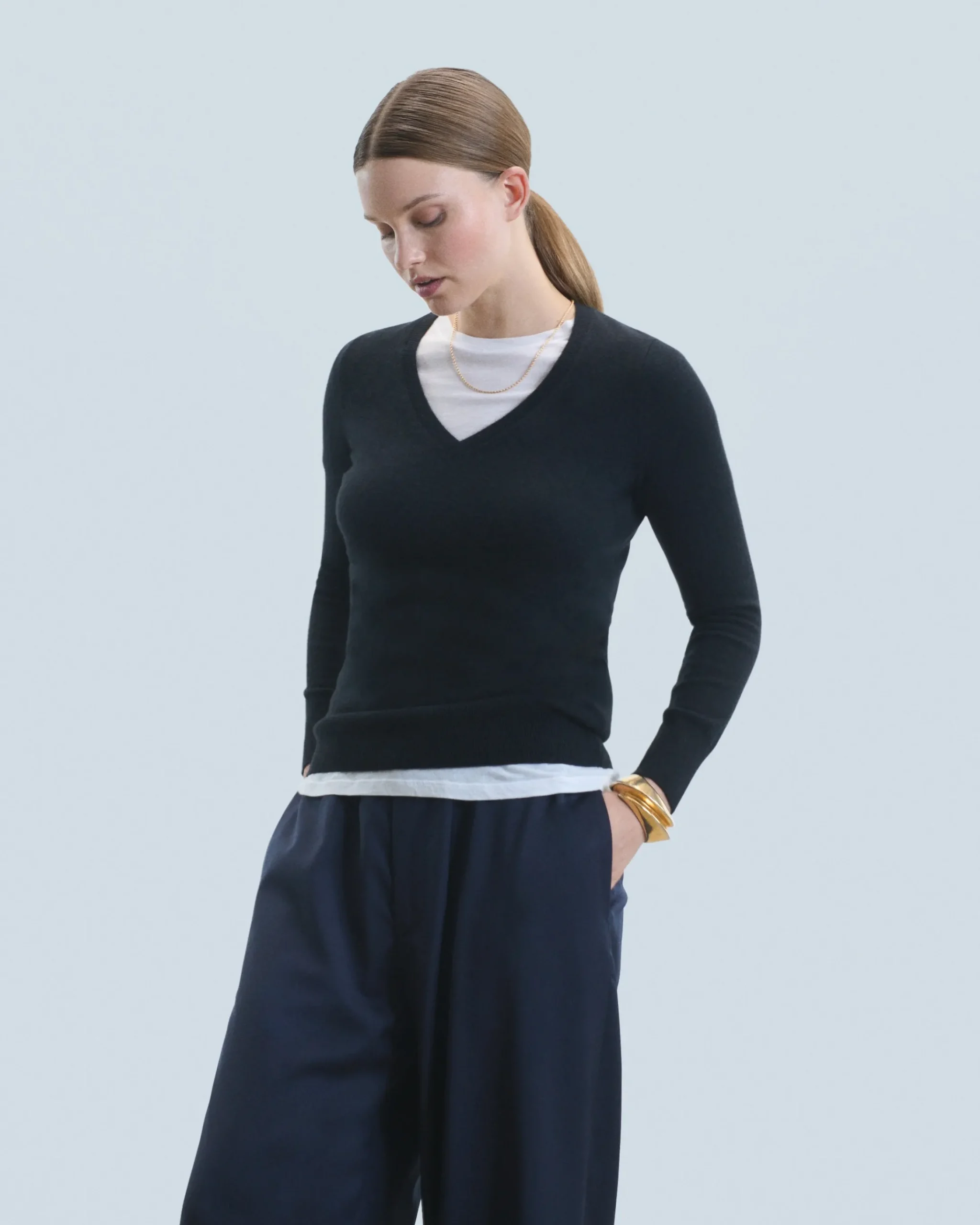 FROM FUTURE Pullover Scollo a V Basic Nero Sale