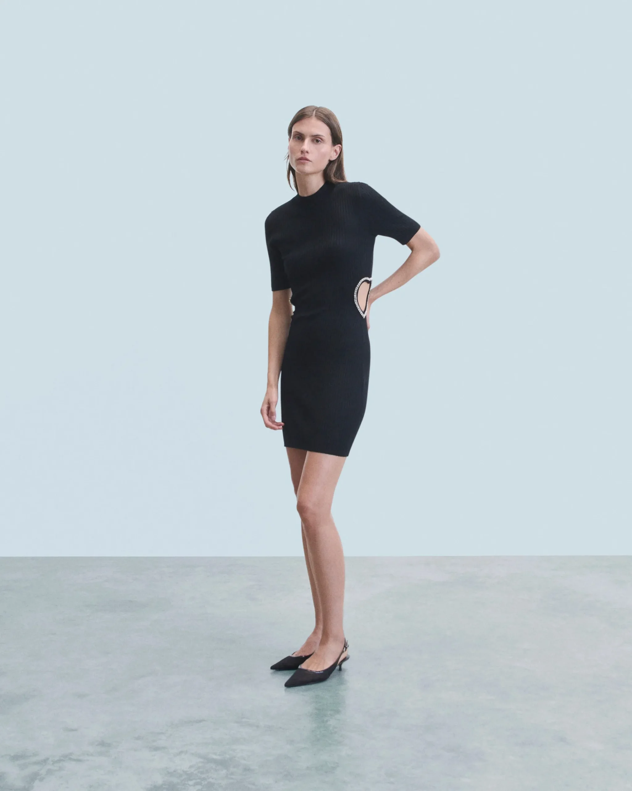 FROM FUTURE Vestito Corto Maniche lunghe Gioiello Cuore Nero New